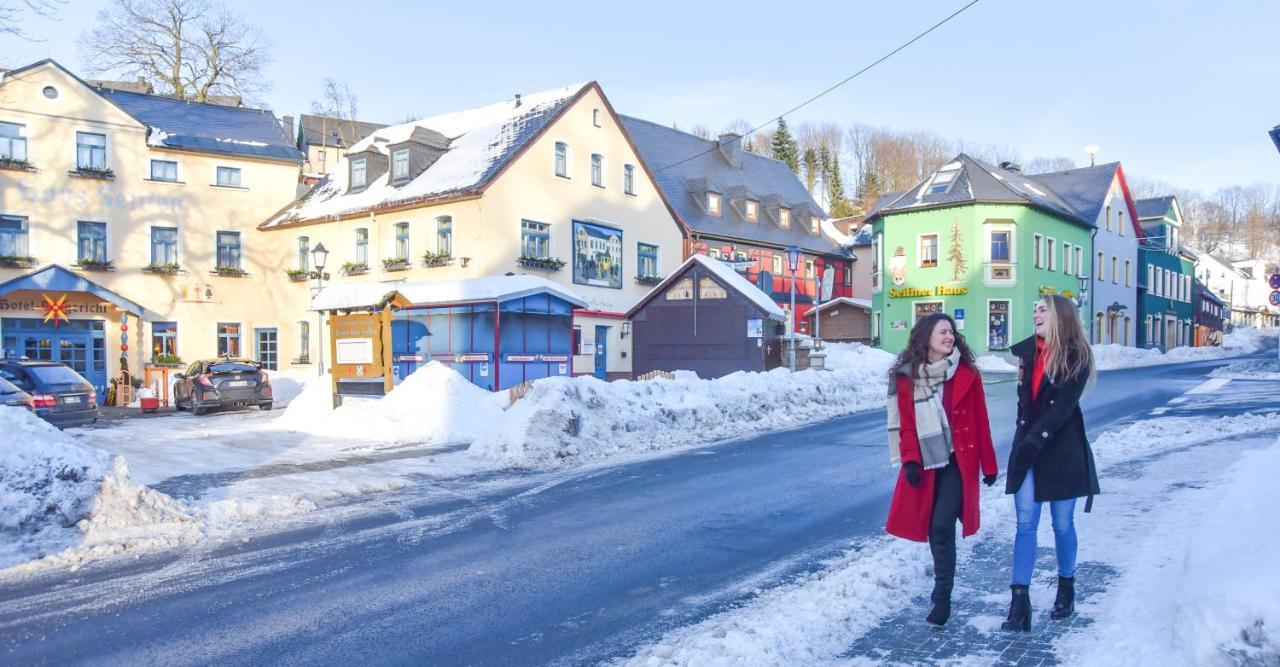 Hotel Erbgericht Buntes Haus ไซฟ์เฟิน ภายนอก รูปภาพ