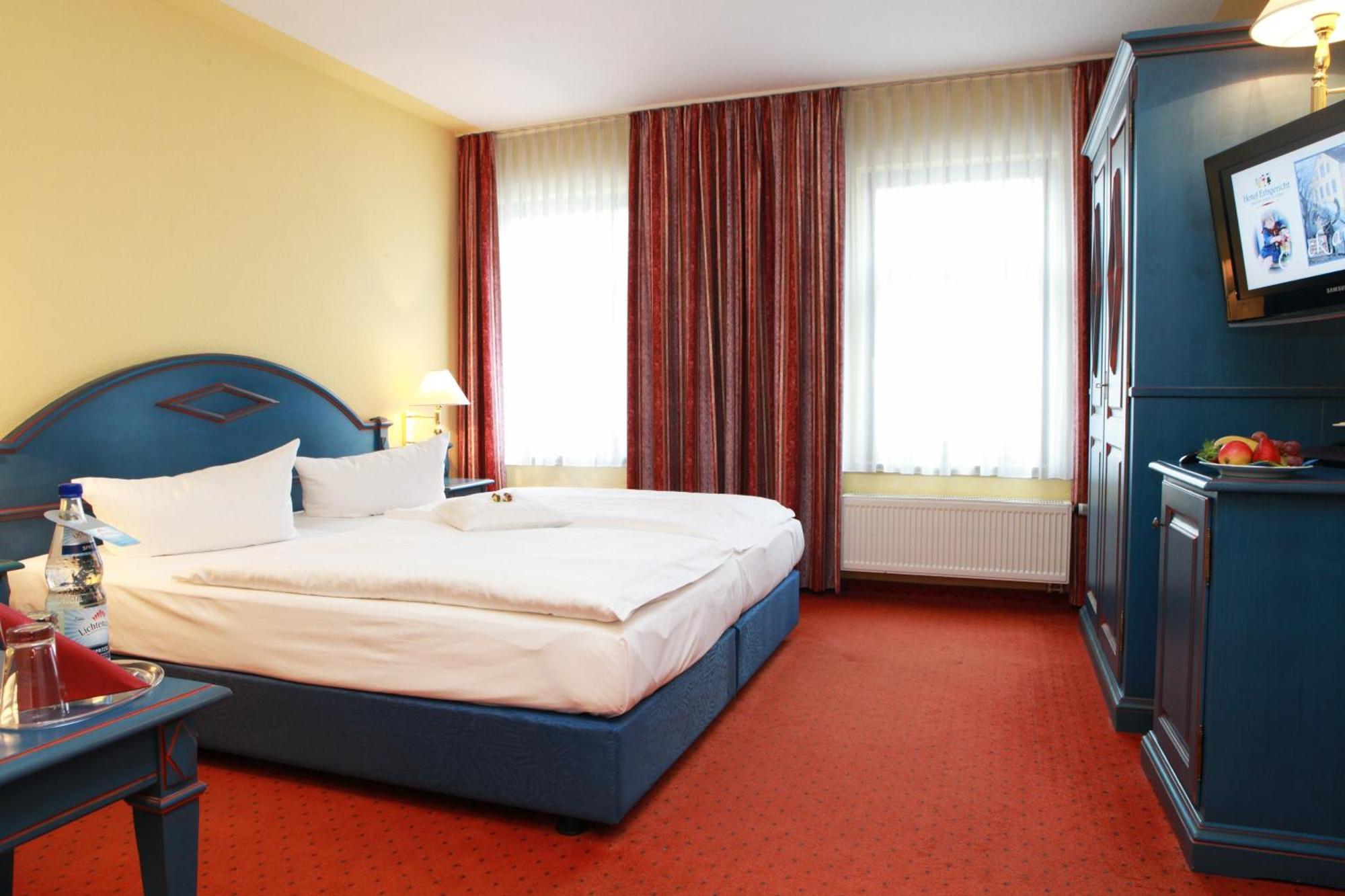 Hotel Erbgericht Buntes Haus ไซฟ์เฟิน ภายนอก รูปภาพ